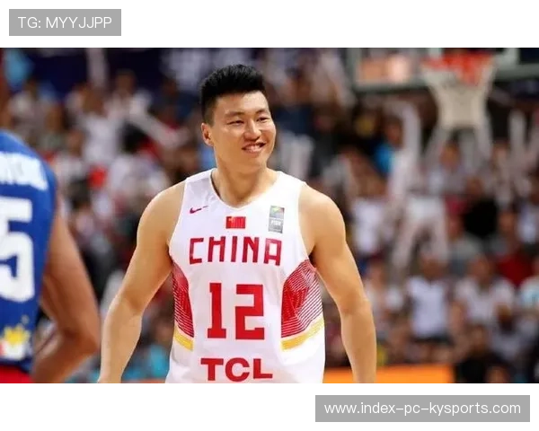 李根空切得分，广东快攻节奏迅猛，展现篮球魅力