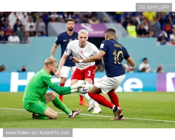 世界杯分组中法国与多国同处热门队列，整体走势吸引大量分析