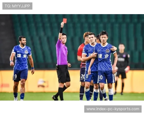 大学美式足球:百万现场观众创纪录 大学美式足球:百万现场观众创纪录