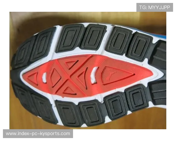 杰普切尔奇豪取半马冠军，配速恐怖